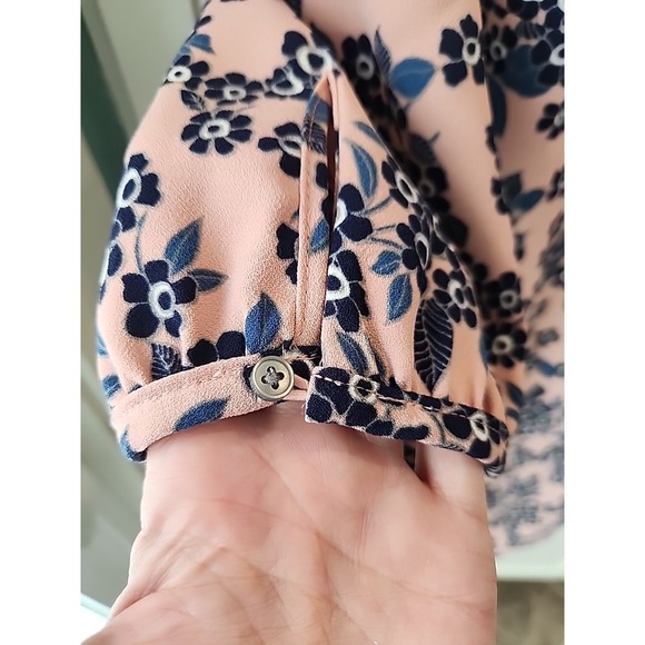 Pretty J Crew Wrap Style Dress Mauve Pink and Black Floral Size 6 - Picture 3 of 7